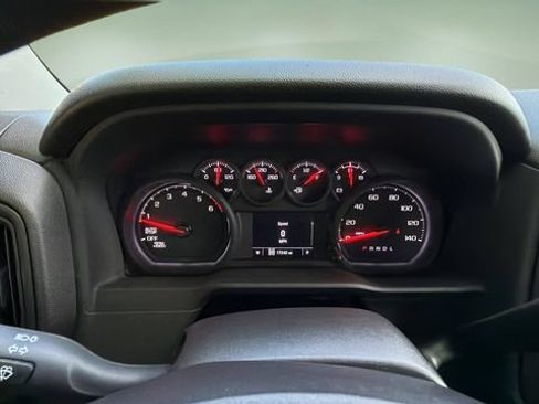 Used 2024 Chevrolet Silverado 1500 Custom Trail Boss AWD/4WD image 15