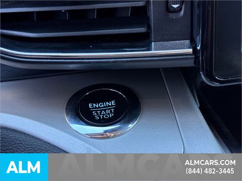 Used 2023 Ford Explorer XLT w/ Equipment Group 202A image 40