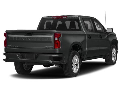 Used 2020 Chevrolet Silverado 1500 Custom w/ Custom Value Package RWD image 2