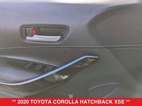 Used 2020 Toyota Corolla XSE image 11
