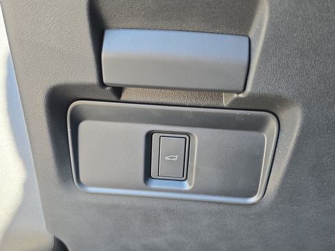 New 2025 Land Rover Discovery Sport Dynamic SE image 26