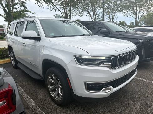 Used 2022 Jeep Wagoneer Series I w/ Premium Group I RWD image 3