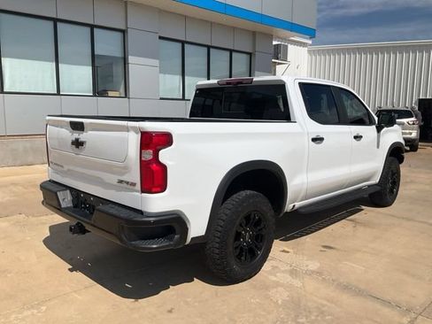 Used 2023 Chevrolet Silverado 1500 ZR2 w/ Technology Package AWD/4WD image 36