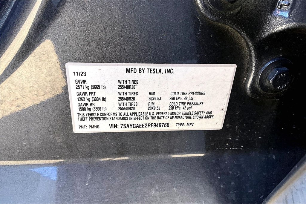 Used 2023 Tesla Model Y Long Range AWD/4WD image 12