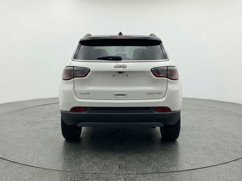 Used 2025 Jeep Compass Limited AWD/4WD image 7