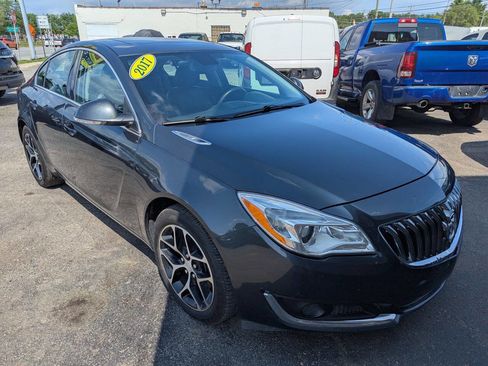 Used 2017 Buick Regal Sport Touring image 1