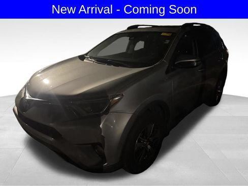 Used 2017 Toyota RAV4 XLE FWD image 1