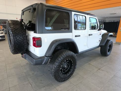 Used 2018 Jeep Wrangler Unlimited Rubicon w/ Dual Top Group AWD/4WD image 7