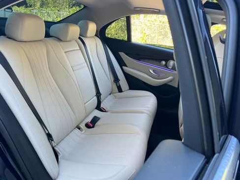 Used 2018 Mercedes-Benz E 300 image 28