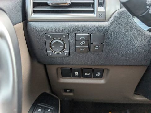 Used 2023 Lexus GX 460 Premium w/ Premium Plus Package image 19