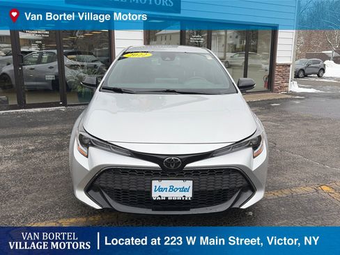 Used 2022 Toyota Corolla SE image 3