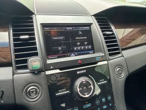 Used 2013 Ford Taurus Limited FWD image 23