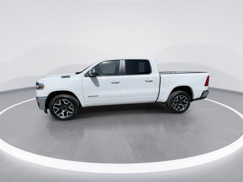Used 2025 RAM 1500 Laramie AWD/4WD image 10