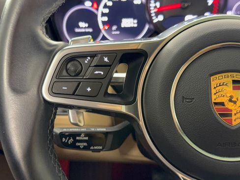 Certified 2022 Porsche Cayenne AWD/4WD image 18