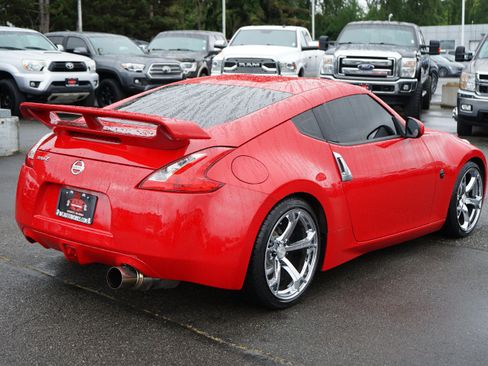 Used 2016 Nissan 370Z Coupe RWD image 5