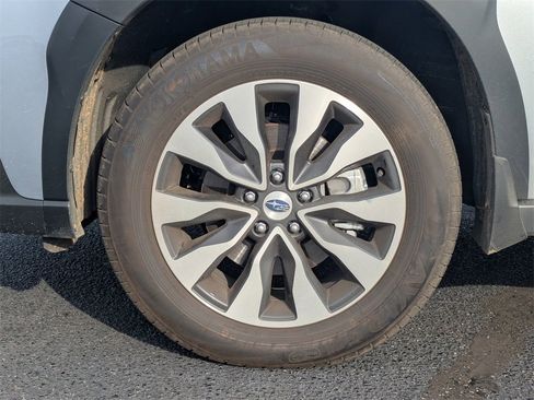 Certified 2025 Subaru Outback Limited w/ Popular Package #2 image 11