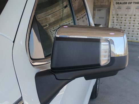 Used 2024 GMC Sierra 1500 SLT image 12