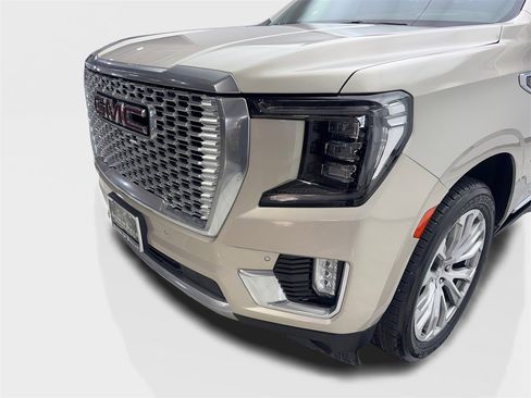 Used 2022 GMC Yukon Denali image 16