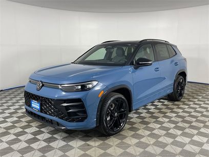 New 2025 Volkswagen Tiguan SE R-Line