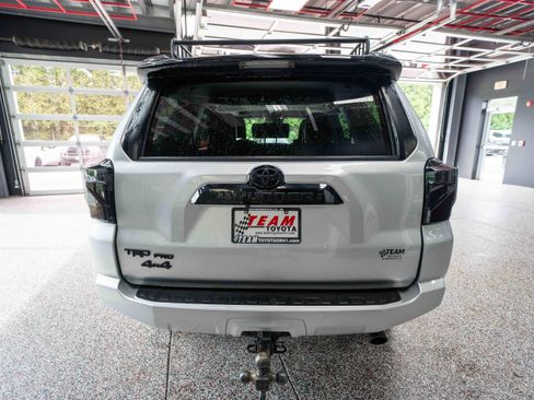 Used 2020 Toyota 4Runner Venture w/ Moonroof Package AWD/4WD image 3