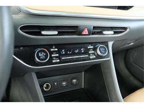 Used 2021 Hyundai Sonata Limited FWD image 18