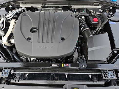 Certified 2023 Volvo S60 B5 Plus w/ Climate Package image 27