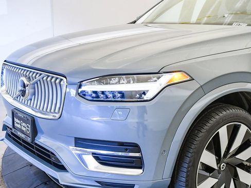 Certified 2023 Volvo XC90 T8 Ultimate w/ Protection Package Premier image 9