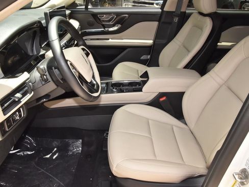 New 2026 Lincoln Corsair Premiere FWD image 13