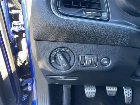 Used 2022 Dodge Challenger R/T Scat Pack image 17