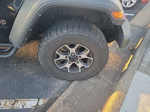 Used 2022 Jeep Wrangler Unlimited Rubicon image 5