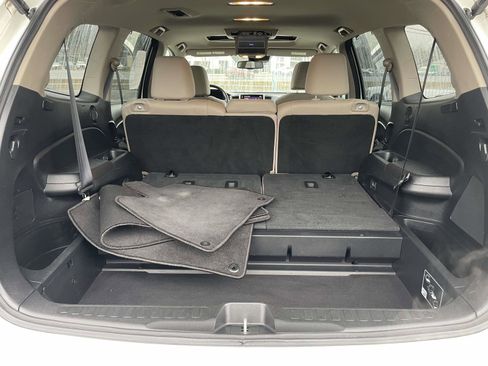 Used 2018 Honda Pilot Touring image 8