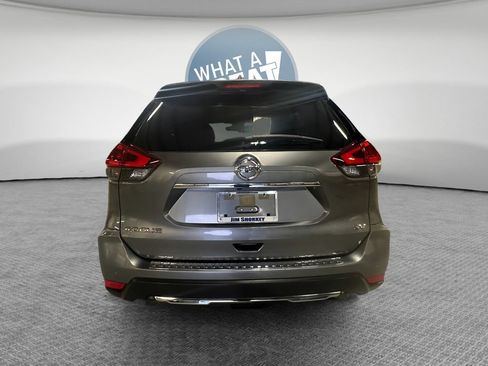 Used 2019 Nissan Rogue SV w/ Premium Package FWD image 6
