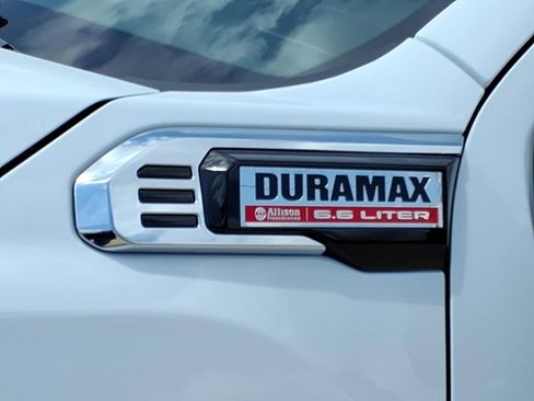 New 2026 GMC Sierra 3500 Denali w/ Denali Reserve Package AWD/4WD image 10
