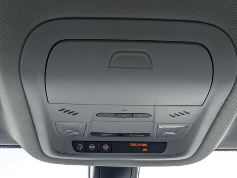 Used 2018 GMC Acadia SLT FWD image 25