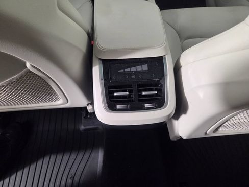Used 2020 Volvo XC90 T5 Momentum w/ Protection Package FWD image 27