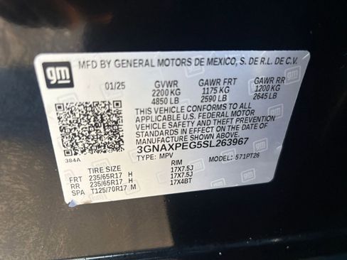 Used 2025 Chevrolet Equinox LT AWD/4WD image 30