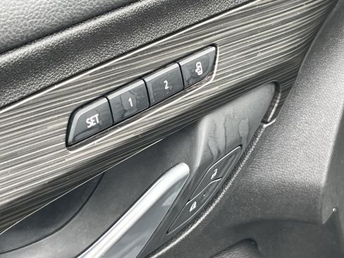 Used 2019 GMC Terrain SLT w/ Preferred Package AWD/4WD image 23