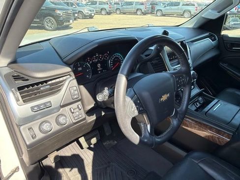Used 2017 Chevrolet Suburban Premier AWD/4WD image 14