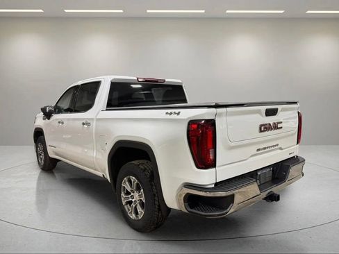 Used 2022 GMC Sierra 1500 SLT w/ SLT Convenience Package AWD/4WD image 15