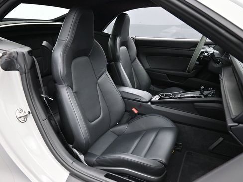 Certified 2024 Porsche 911 Carrera 4 GTS image 28