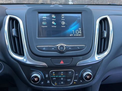 Used 2018 Chevrolet Equinox LT FWD image 20