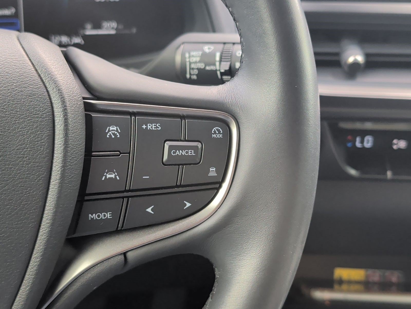 Used 2025 Lexus UX 300h FWD w/ Accessory Package (Z1) image 15