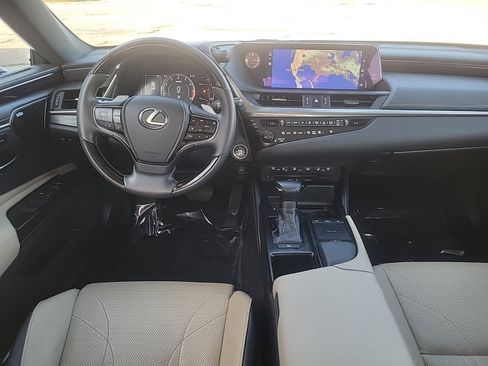 Used 2020 Lexus ES 350 Ultra Luxury image 16