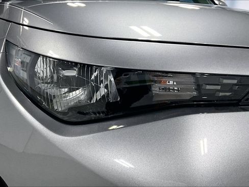 Used 2025 Kia Soul LX w/ LX Technology Package image 37