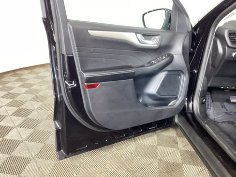 Used 2021 Ford Escape SE w/ Cold Weather Package AWD/4WD image 14