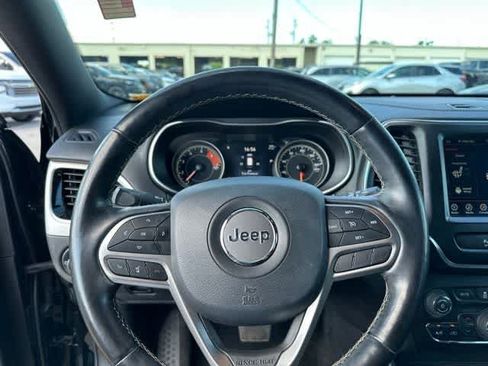 Used 2021 Jeep Cherokee Latitude Lux 80th Anniv w/ Quick Order Package 2YU 80th FWD image 13