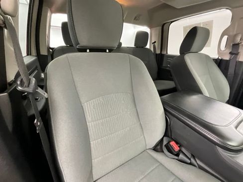 Used 2022 RAM 1500 Classic SLT RWD image 12