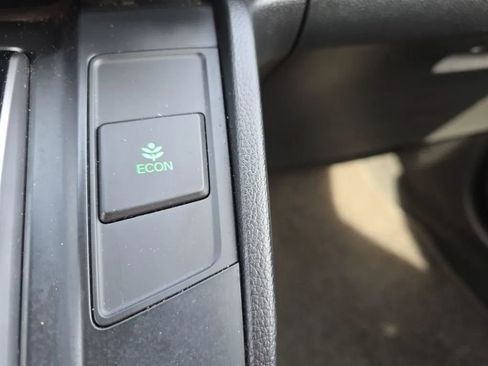 Used 2019 Honda CR-V EX image 34