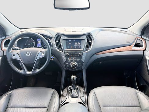 Used 2018 Hyundai Santa Fe Sport 2.0T FWD image 17