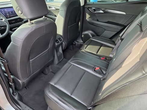Used 2024 Buick Envision Preferred AWD/4WD image 32